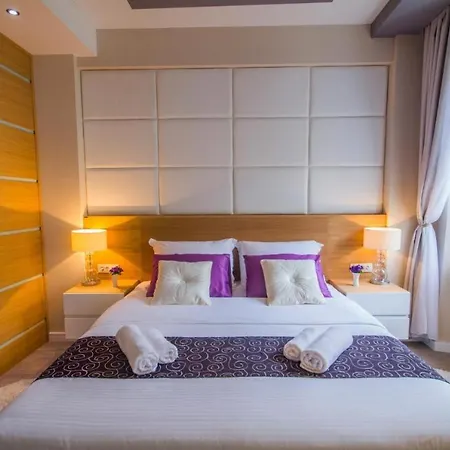 Peninsula Luxury 3*